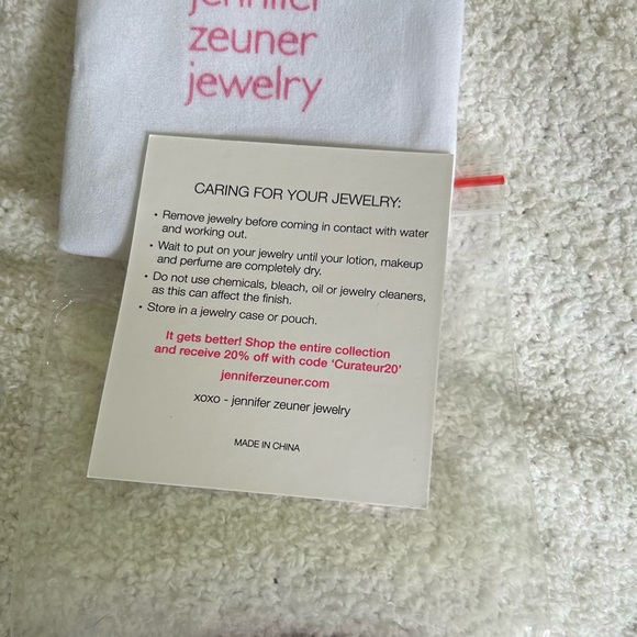 Jennifer Zeuner 14K Gold Plated Herringbone 16” Chain with 2”Extender! - Picture 7 of 8